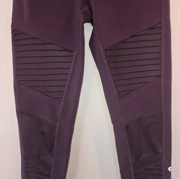 ALO Leggings Moto - Picture 2 of 11